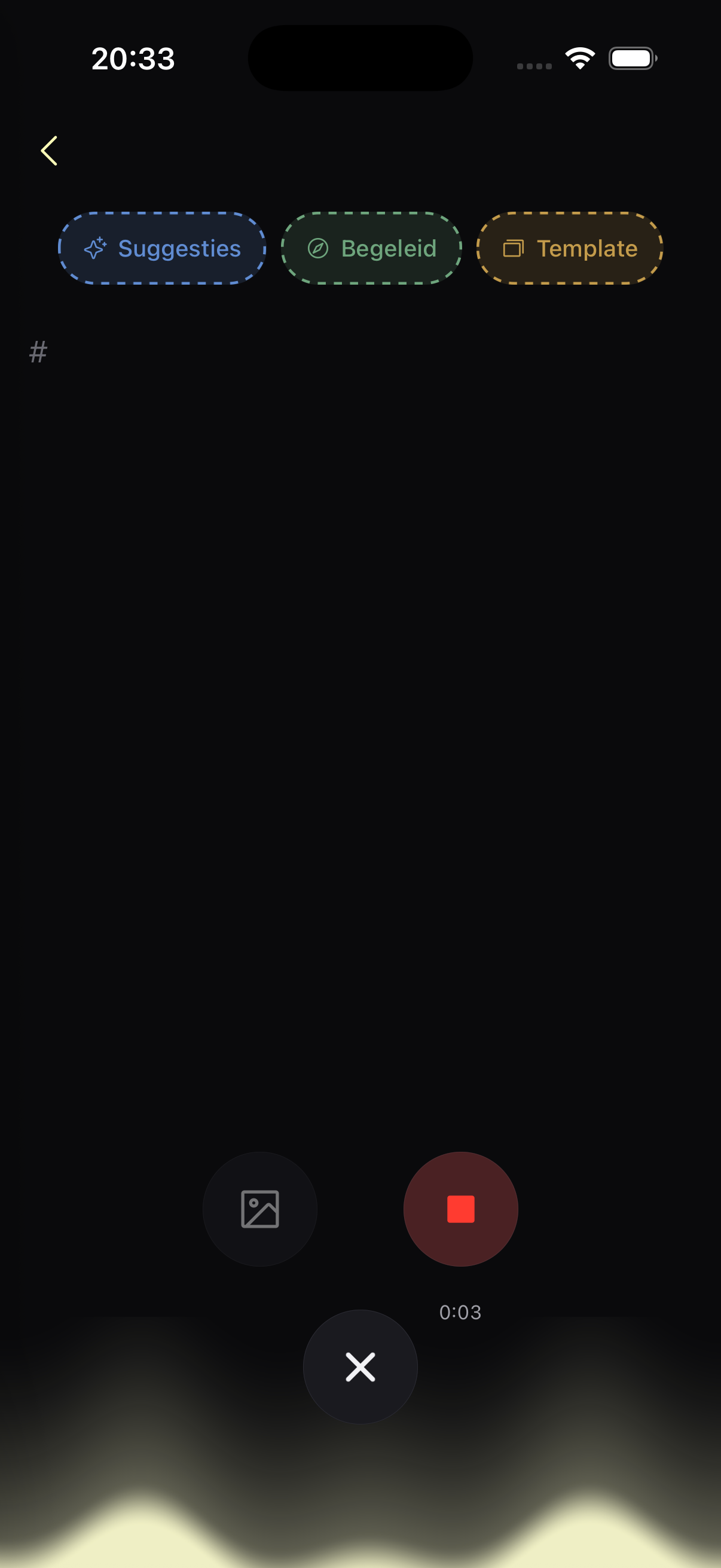 Packlet — Inspreken: rode stop-knop, 0:03 timer, gele bottom-edge glow